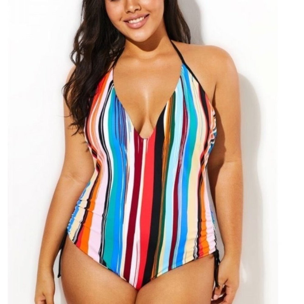 V-neck Sexy Halter One Piece Swimsuit - Picture 4 of 5
